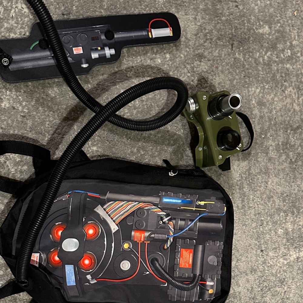 Ghostbuster Proton Pack & Ecto Goggles Costume Accessory